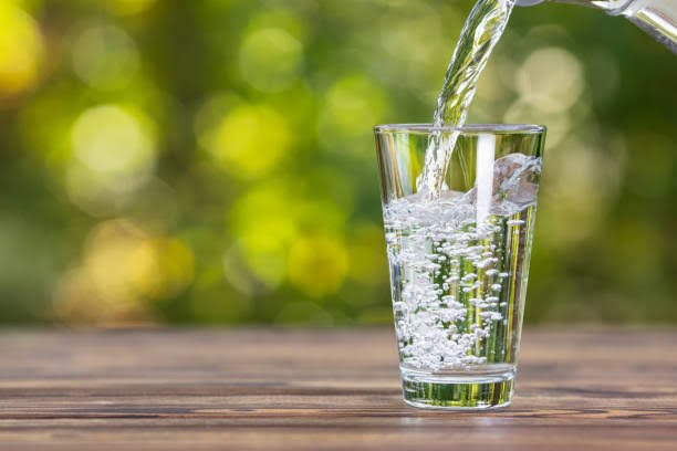 Tips to reduce face fat - hydrate wisely