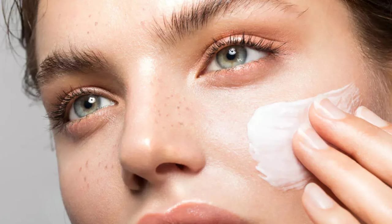 Can We Use Body Lotion For Face.