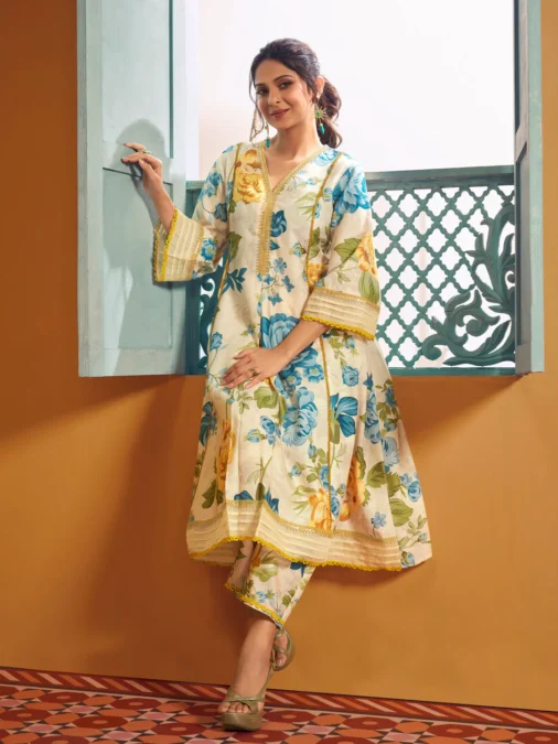 Vibrant Patterned Kurta